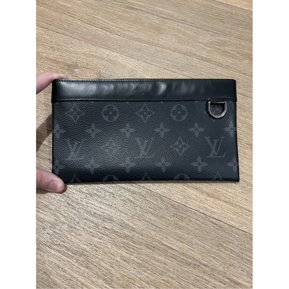Louis Vuitton authentic monogram eclipse pouch - Picture 4 of 6